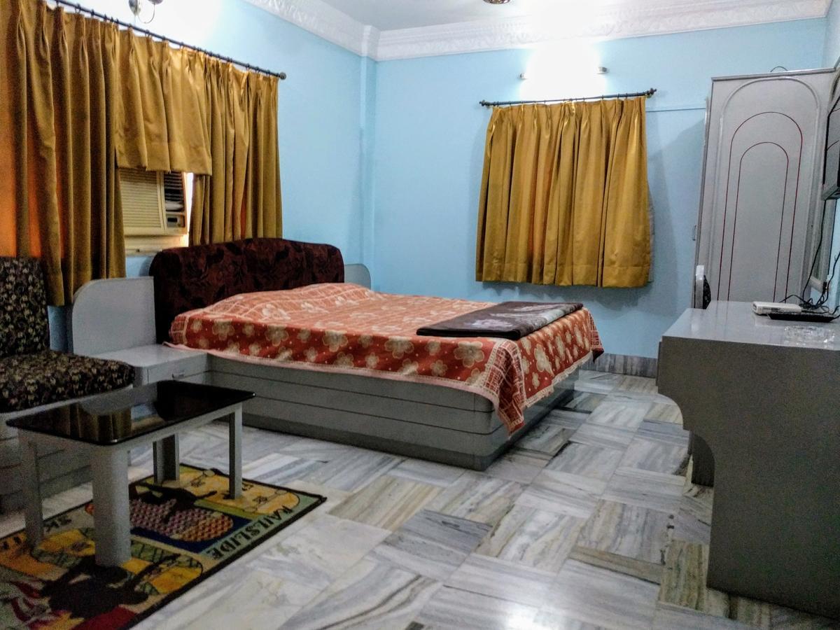 כלכותה Ashray Guesthouse מראה חיצוני תמונה