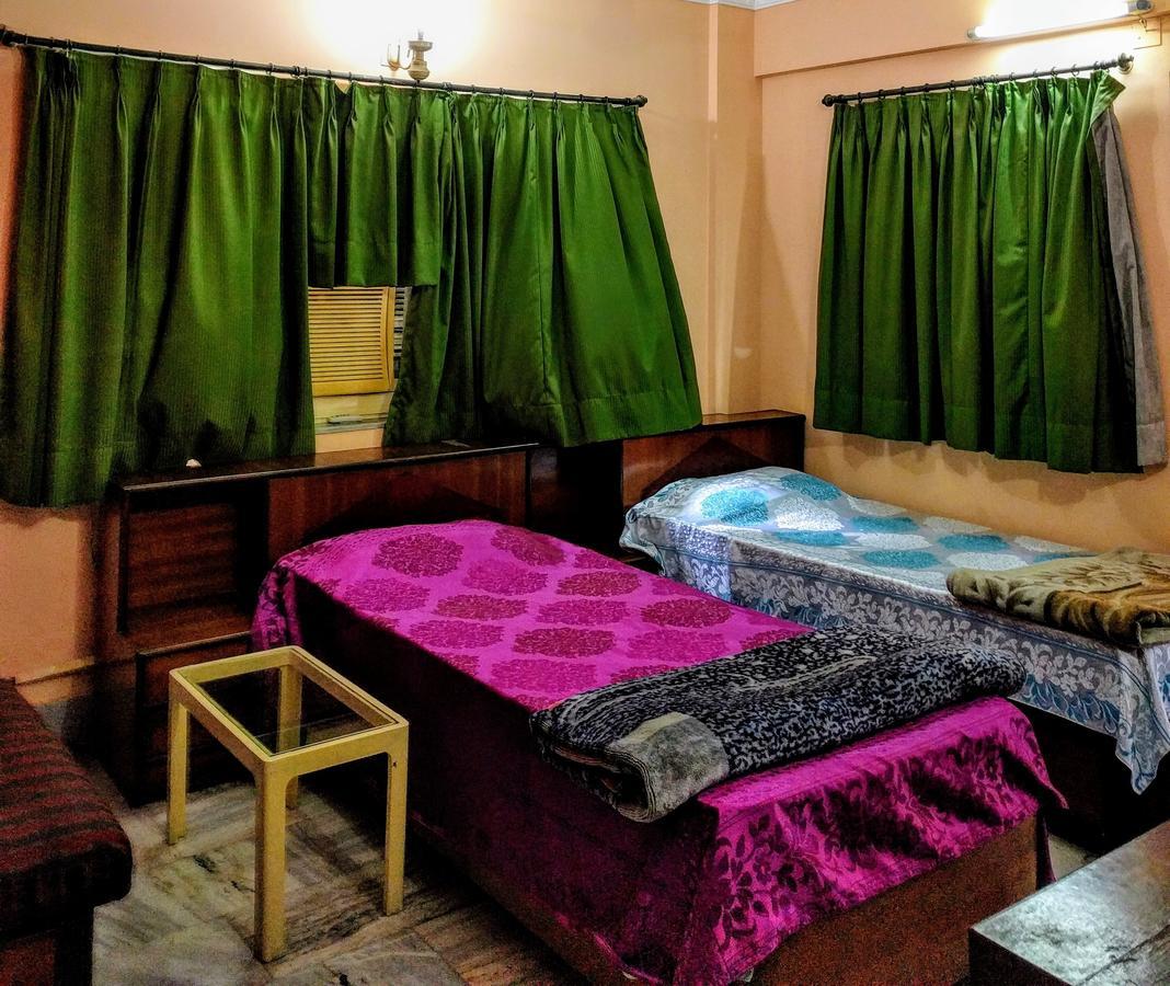 כלכותה Ashray Guesthouse מראה חיצוני תמונה