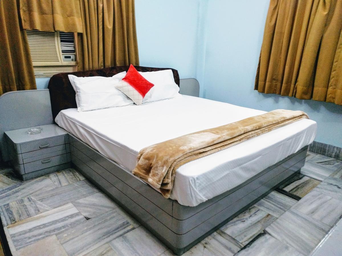 כלכותה Ashray Guesthouse מראה חיצוני תמונה